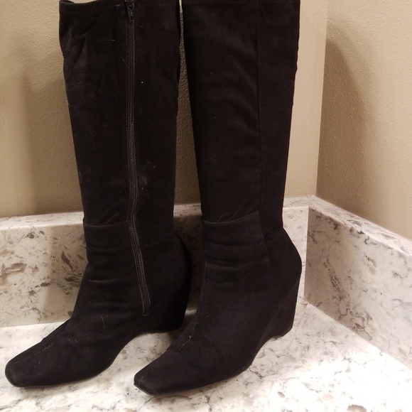 Apostrophe Ultra suede Boots - Picture 1 of 2